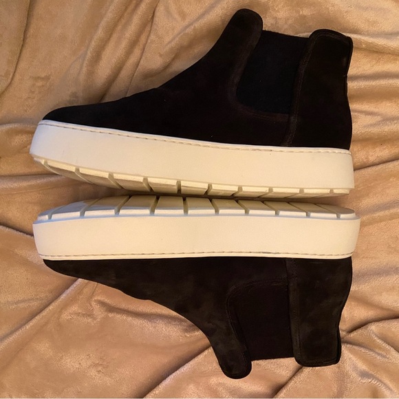 EUC Vince Women's Nira Sneaker Size 8 - Picture 3 of 10